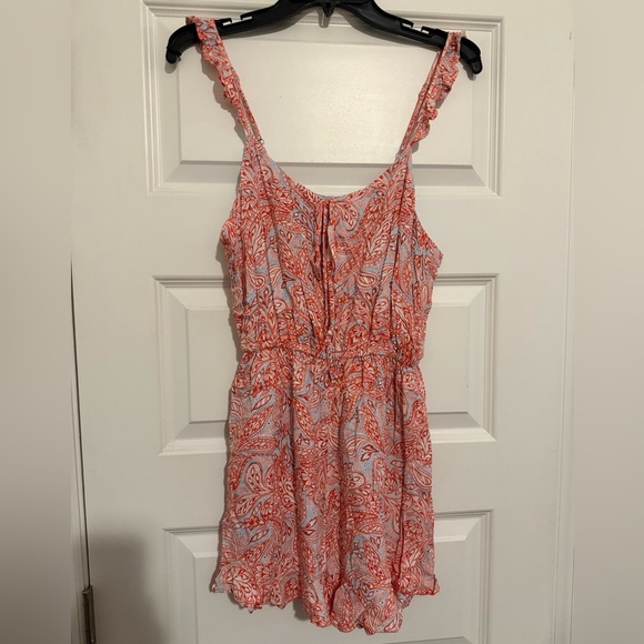 cupcakes & cashmere Pants - Cupcakes & Cashmere Orange and White Paisley Romper Size Small